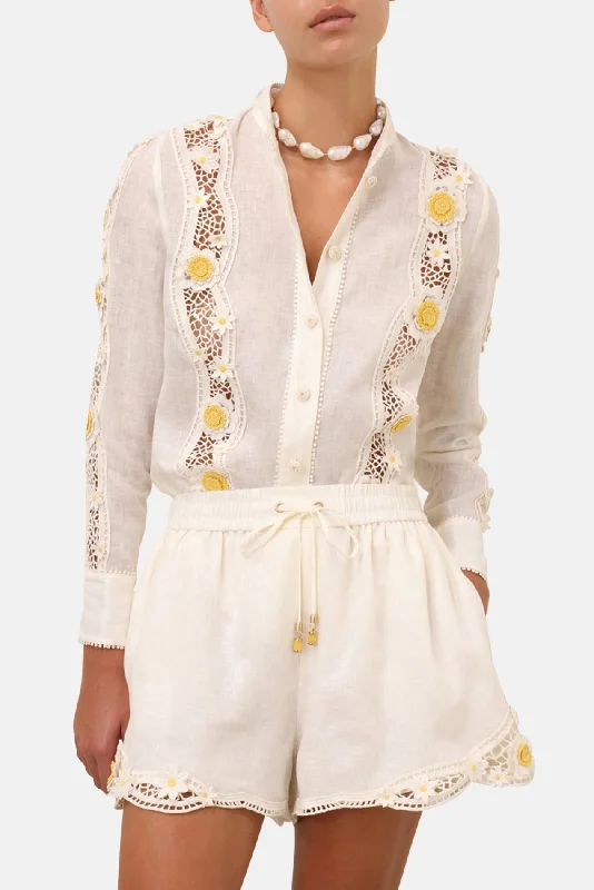 Relaxed Elegance Everley Flower Trim Shirt Ivory