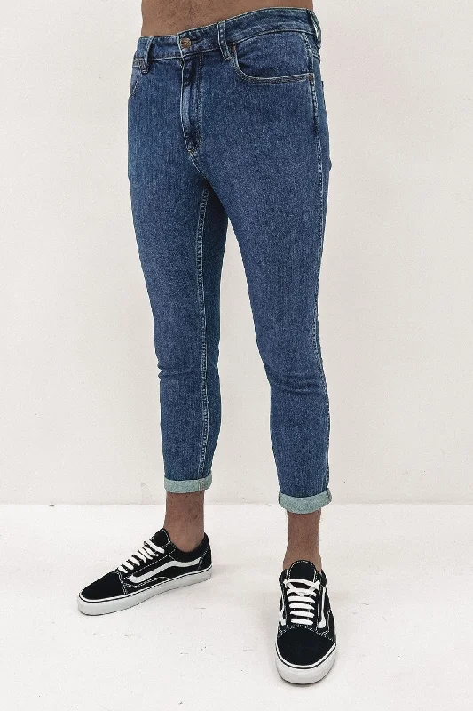 Neutral Layers Neutral Layers Outdoor Outfits Smith R28 Jean Roam